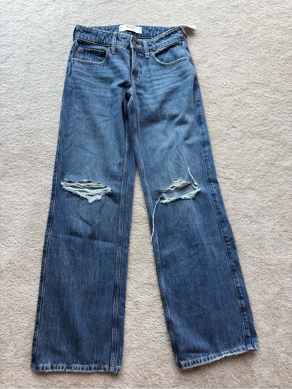 Women’s Hollister jeans low-rise baggy